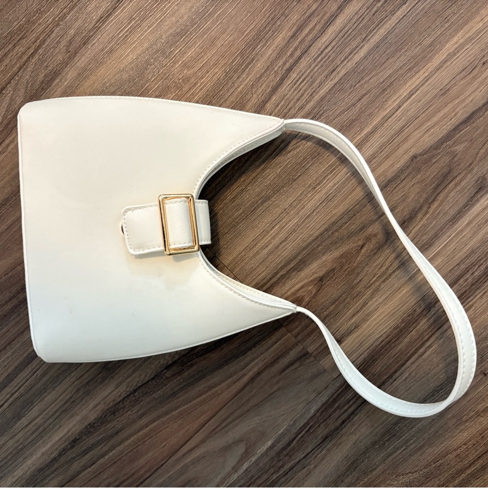 Elegant White Shoulder Bag